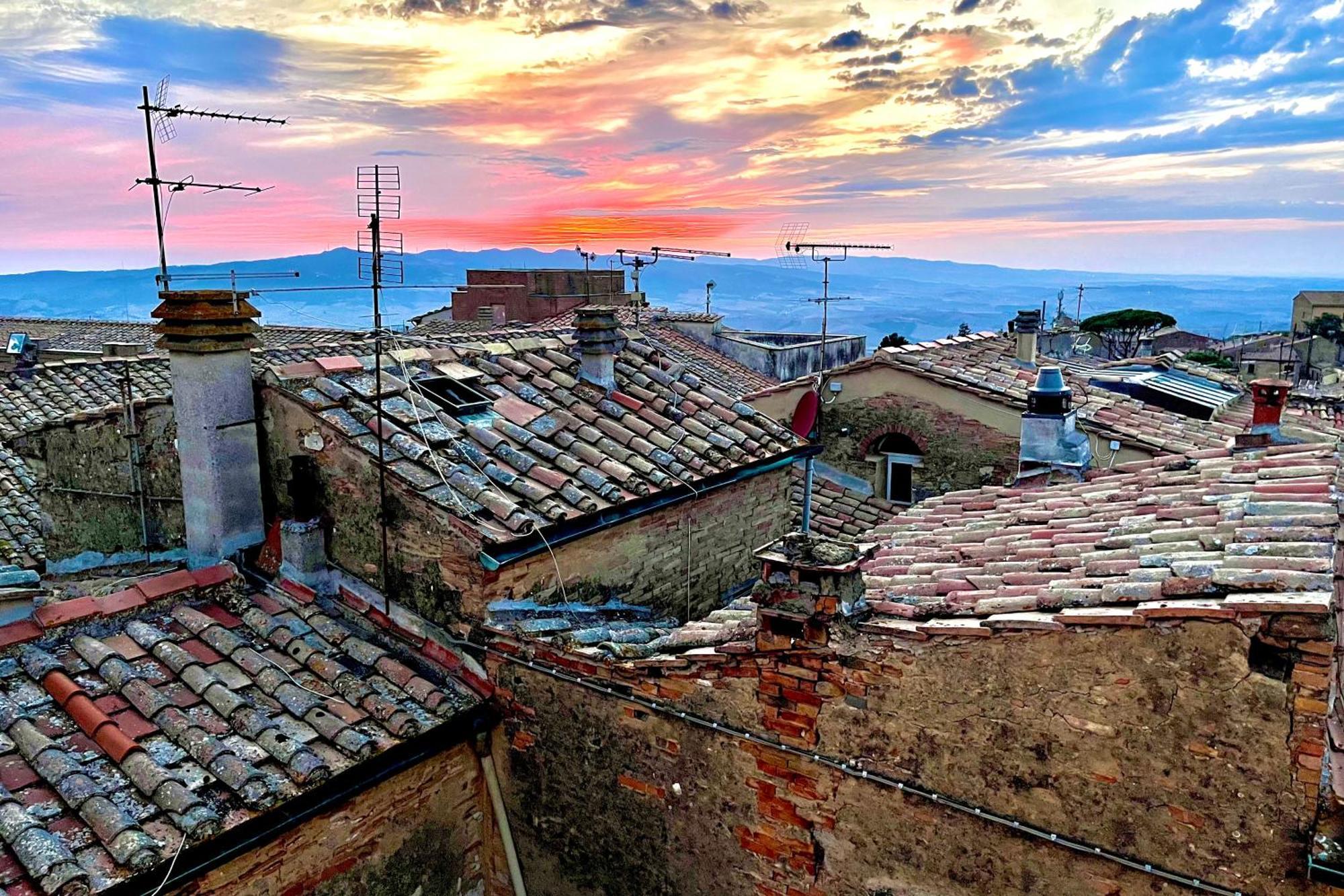 The Walkable Volterra Rooftop Suite 외부 사진